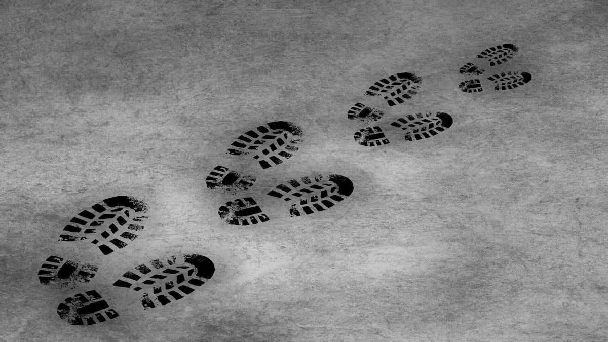 illustration of shoe footprints